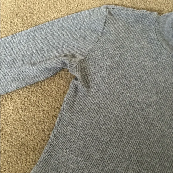 TNA cropped grey long sleeve - Picture 13 of 14